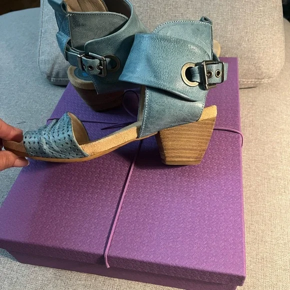 DKODE sandals - Picture 2 of 6